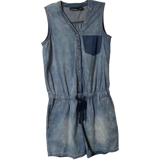 DKNY Jeans Sleeveless Denim Shorts Romper Size 10 - Picture 1 of 8